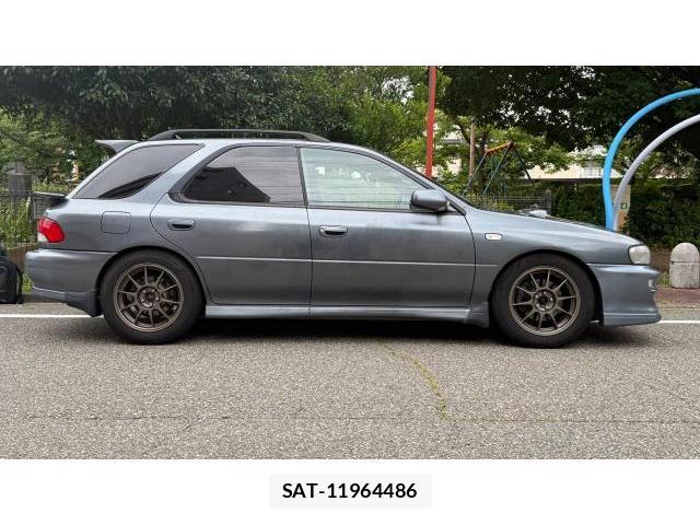 Subaru IMPREZA SPORTS WAGON 2000 8548934-2