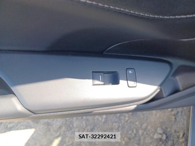 Honda INSIGHT 2021-08 8552213-12