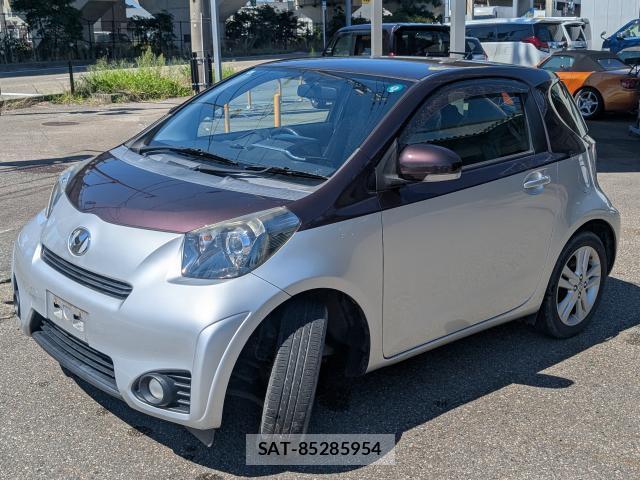 Toyota IQ 2015-06 8551952-14