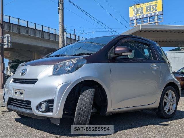 Toyota IQ 2015-06 8551952-4