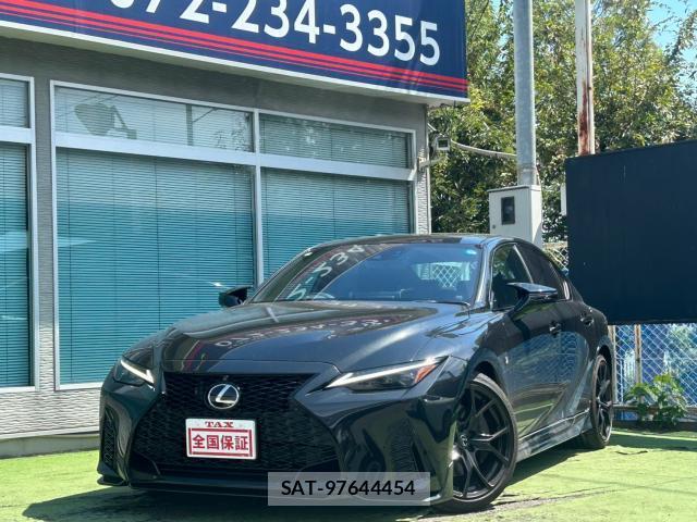 Lexus IS 2025-04 8547997-0