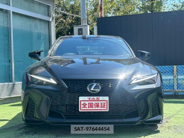 Lexus IS 2025-04 8547997-19