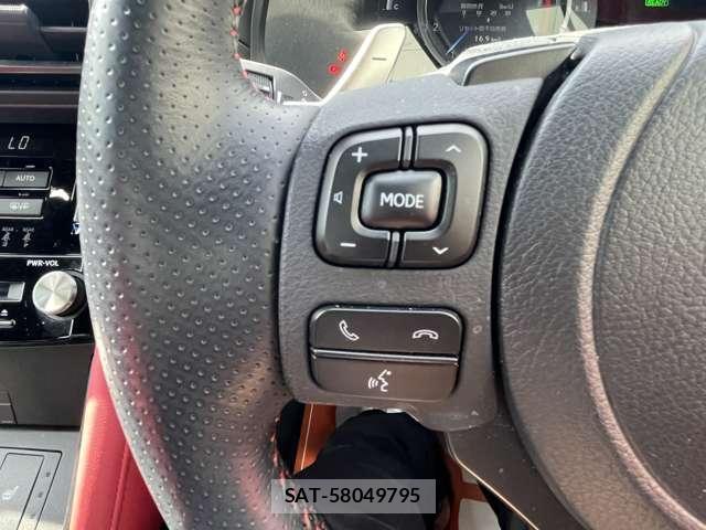 Lexus IS 2024-02 8548983-13