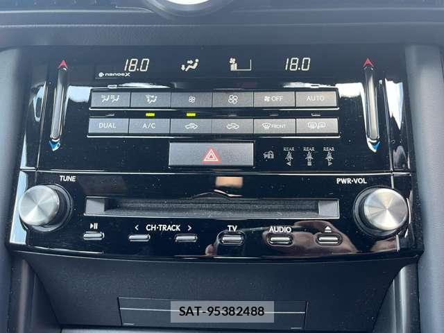 Lexus IS 2022-04 8548984-10
