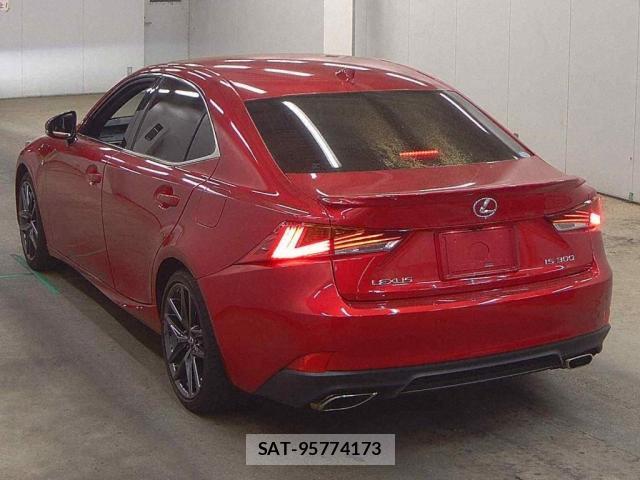 Lexus IS 2019-06 8549856-1