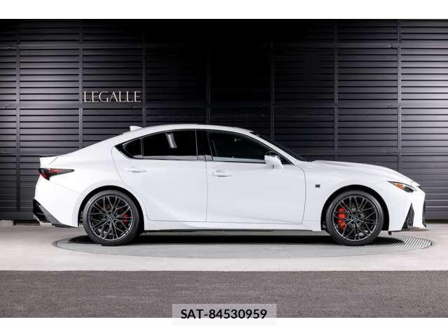 Lexus IS 2023-06 8549899-3