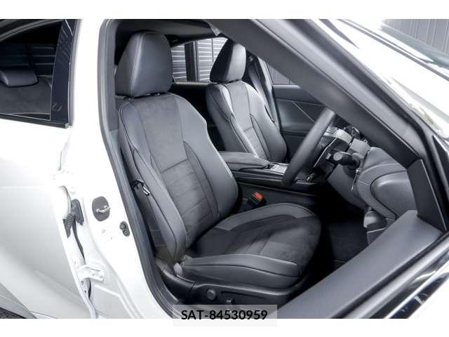 Lexus IS 2023-06 8549899-5