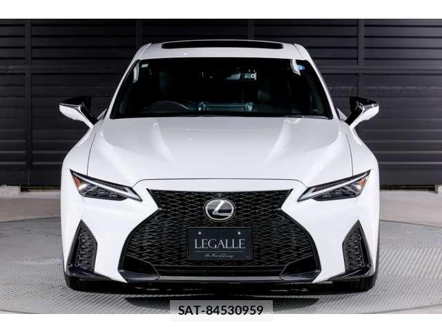 Lexus IS 2023-06 8549899-9
