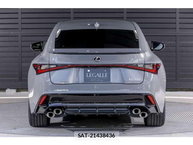 Lexus IS 2023-10 8549900-1