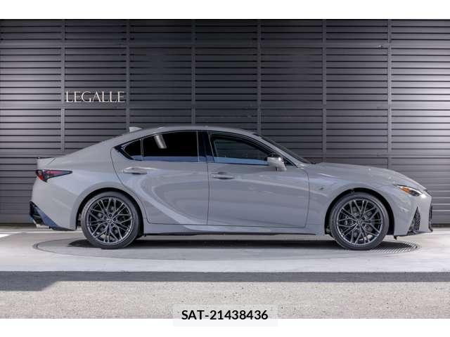 Lexus IS 2023-10 8549900-3
