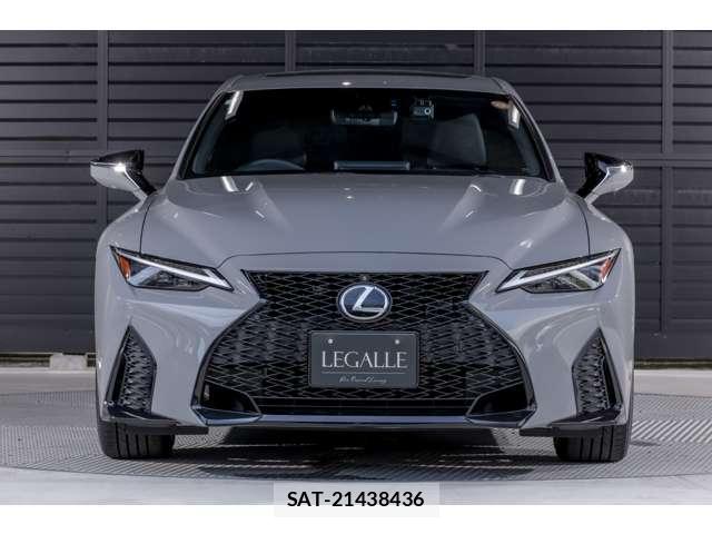 Lexus IS 2023-10 8549900-9