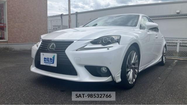 Lexus IS 2014-01 8550239-0