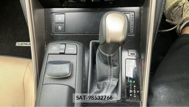 Lexus IS 2014-01 8550239-14