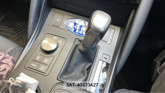 Lexus IS 2024-02 8550414-14