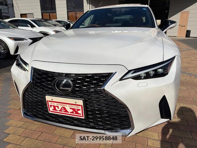 Lexus IS 2023-04 8550727-10