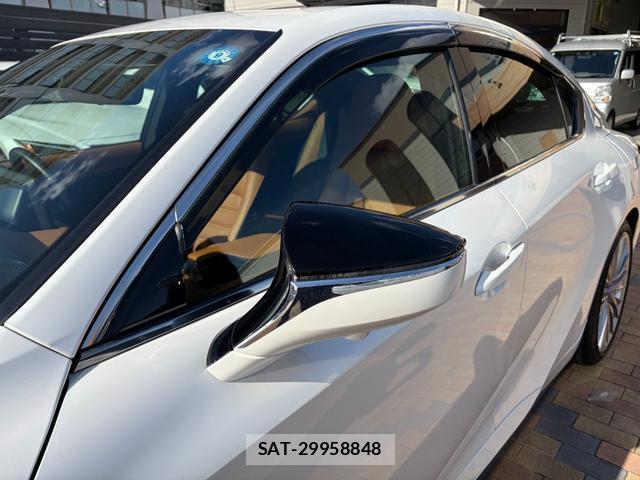 Lexus IS 2023-04 8550727-12