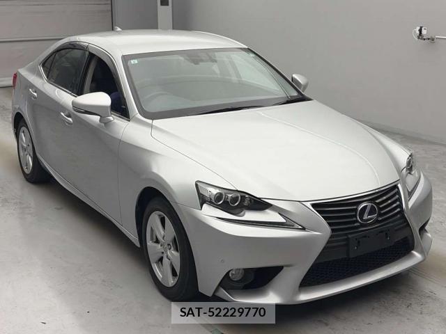Lexus IS 2013-08 8551012-0