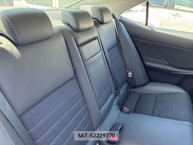 Lexus IS 2013-08 8551012-7