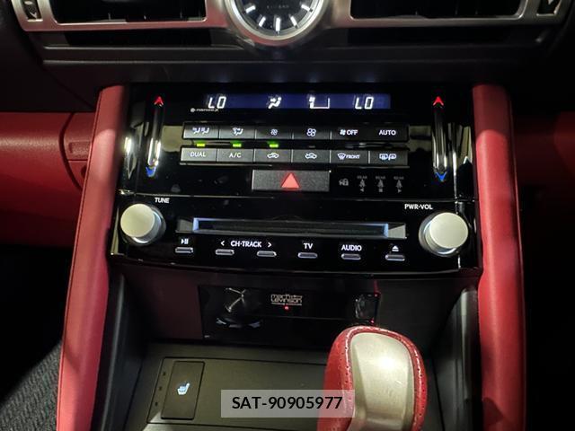Lexus IS 2021-04 8551371-14