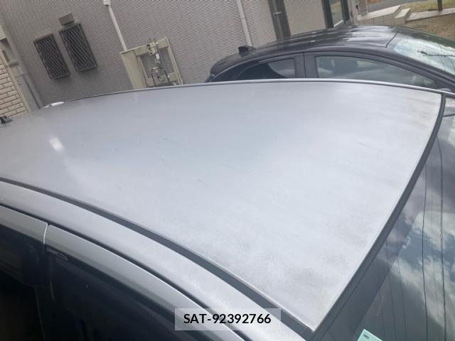 Toyota ISIS 2013-08 8547434-2