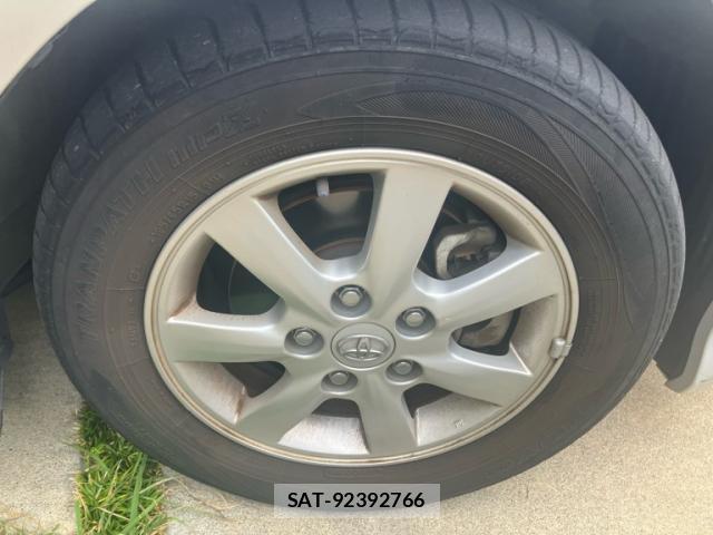 Toyota ISIS 2013-08 8547434-3