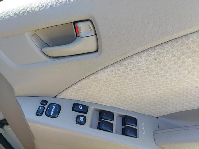 Toyota ISIS 2005-07 8547502-13