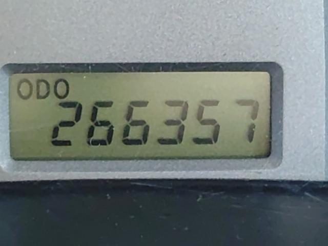 Toyota ISIS 2005-07 8547502-9