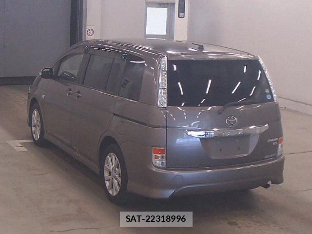 Toyota ISIS 2012-09 8548523-1