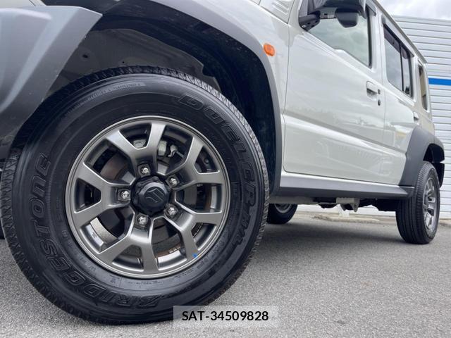 Suzuki JIMNY 2026-03 8545766-12