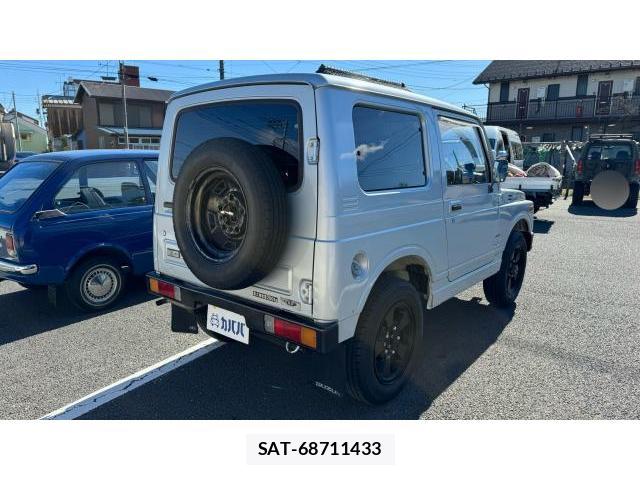 Suzuki JIMNY 1984-10 8548767-13
