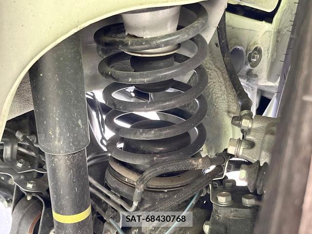 Suzuki JIMNY 2023-10 8549418-16