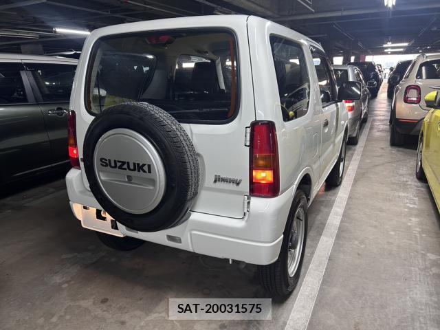 Suzuki JIMNY 2017-06 8551585-8