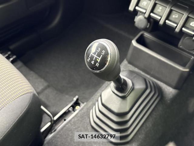 Suzuki JIMNY 2025-06 8552223-13