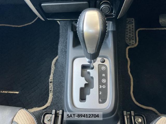 Suzuki JIMNY 2018-04 8552533-13