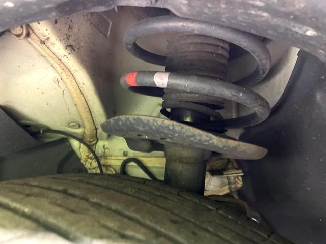 Nissan JUKE 2012-02 8547244-18