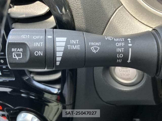 Nissan JUKE 2016-02 8552564-16