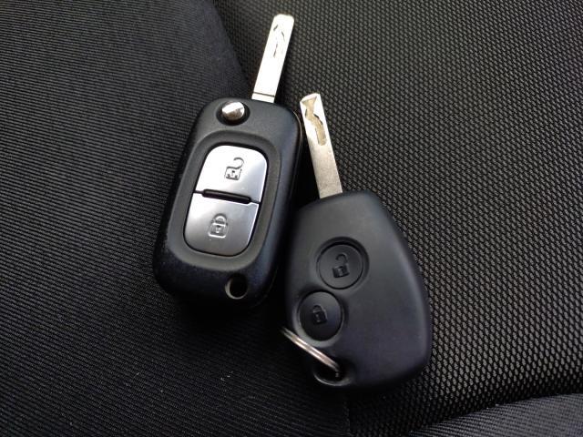 Renault KANGOO 2018-07 8545730-6