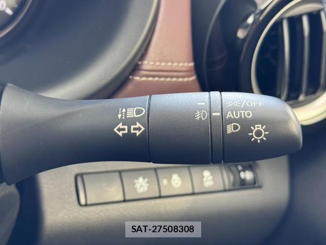 Nissan KICKS 2023-04 8547103-11