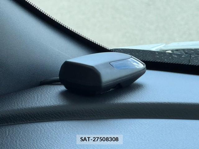 Nissan KICKS 2023-04 8547103-13