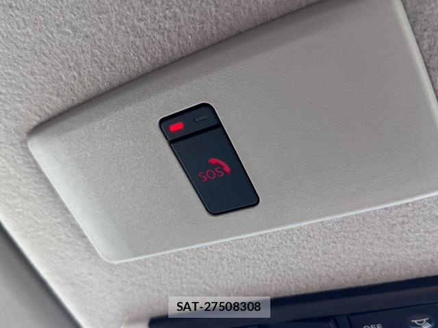 Nissan KICKS 2023-04 8547103-16