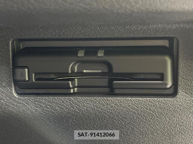 Nissan KICKS 2023-08 8550963-6