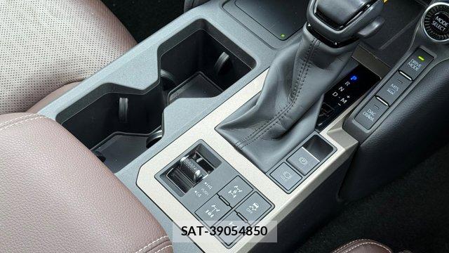 Toyota Land Cruiser 250 2024-06 8550327-11