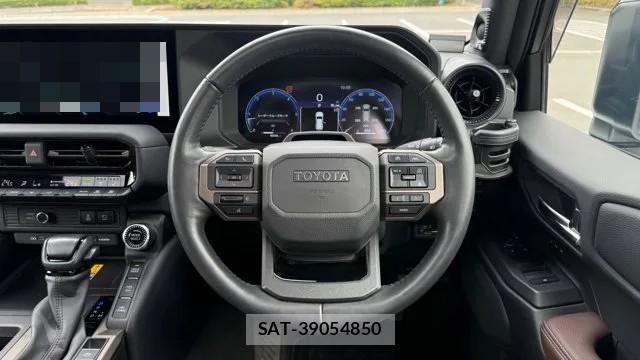 Toyota Land Cruiser 250 2024-06 8550327-12