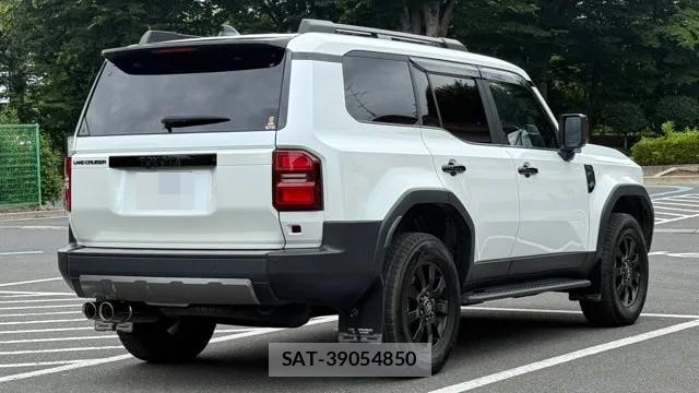 Toyota Land Cruiser 250 2024-06 8550327-9