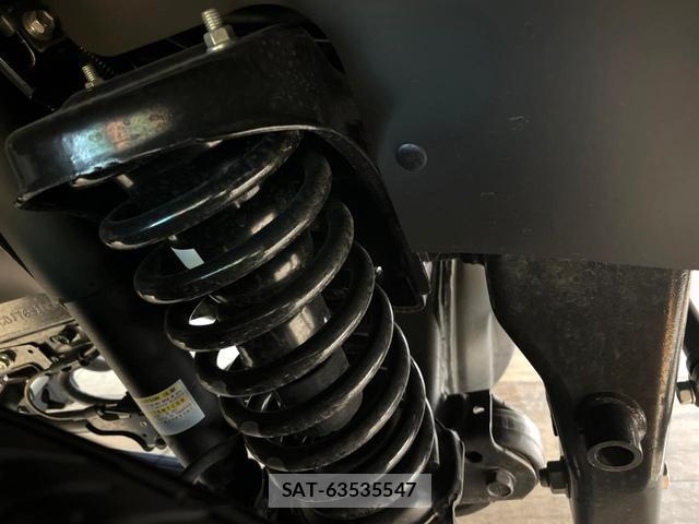 Toyota Land Cruiser 70 2025-06 8548430-19