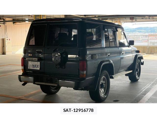 Toyota Land Cruiser 70 1995 8548877-14