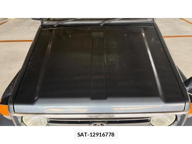 Toyota Land Cruiser 70 1995 8548877-18