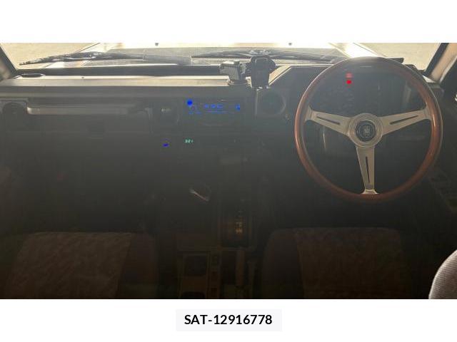 Toyota Land Cruiser 70 1995 8548877-4