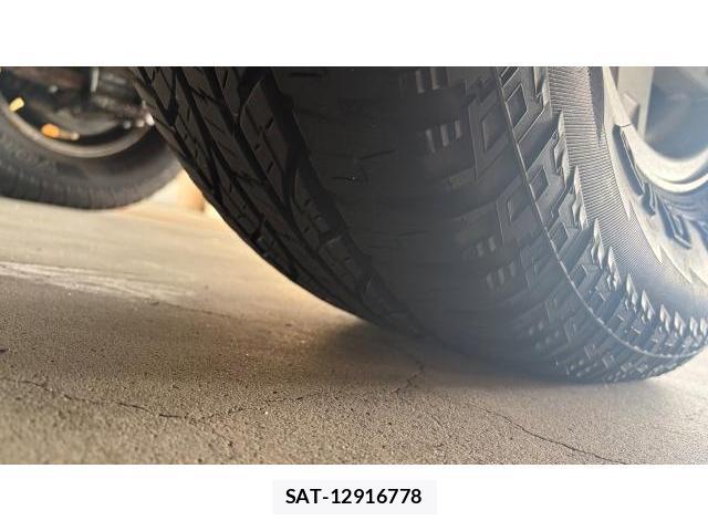 Toyota Land Cruiser 70 1995 8548877-8