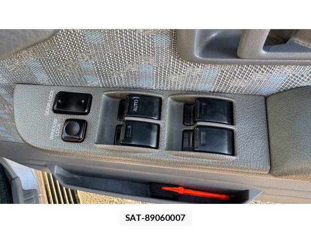 Toyota Land Cruiser 70 2002 8548908-14